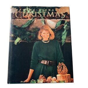 Martha Stewart’s  Autograph Christmas Entertaining 1st Edition *Signed* READ